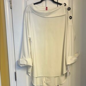 IC COLLECTION Cream Button-Accent Tunic